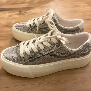 Zara Sz 37 Women's Snake Print Sneakers